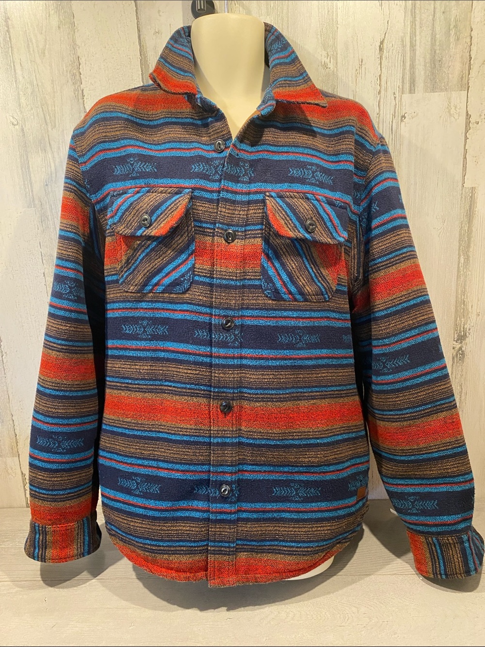 Jachs New York - Men’s L
Striped Blue & Red Lightweight Shacket